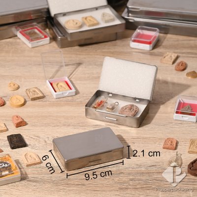 กล่องสแตนเลส กล่องเก็บของ กล่องเก็บพระเครื่อง สามารถใช่เก็บของได้หลากหลายตามต้องการ แข็งแรงใช่ได้นาน ภายในมีฟองน้ำ 2แผ่น