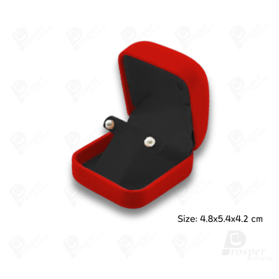 จัดเต็มกล่องใส่ชุดเครื่องประดับกำมะหยี่สีแดง/ดำ มีทรงสี่เหลี่ยมและหัวใจ ใส่โชว์เครื่องประดับได้ครบ