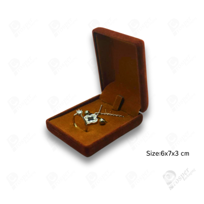 จัดเต็มกล่องกำมะหยี่ใส่เครื่องประดับสีน้ำตาล มีทรงสี่เหลี่ยมและหัวใจ จัดเก็บเครื่องประดับ ทองแท่ง จิวเวอรี่เซ็ตสินสอด