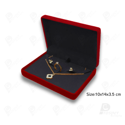 จัดเต็มกล่องใส่ชุดเครื่องประดับกำมะหยี่สีแดง/ดำ มีทรงสี่เหลี่ยมและหัวใจ ใส่โชว์เครื่องประดับได้ครบ