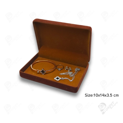 จัดเต็มกล่องกำมะหยี่ใส่เครื่องประดับสีน้ำตาล มีทรงสี่เหลี่ยมและหัวใจ จัดเก็บเครื่องประดับ ทองแท่ง จิวเวอรี่เซ็ตสินสอด