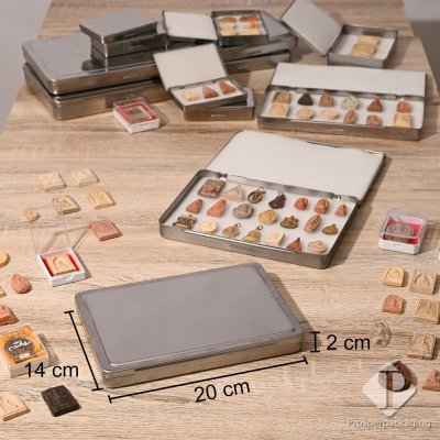 กล่องสแตนเลส กล่องเก็บของ กล่องเก็บพระเครื่อง สามารถใช่เก็บของได้หลากหลายตามต้องการ แข็งแรงใช่ได้นาน ภายในมีฟองน้ำ 2แผ่น