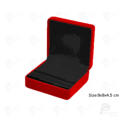 จัดเต็มกล่องใส่ชุดเครื่องประดับกำมะหยี่สีแดง/ดำ มีทรงสี่เหลี่ยมและหัวใจ ใส่โชว์เครื่องประดับได้ครบ