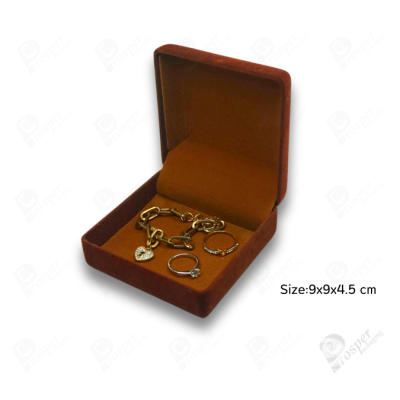 จัดเต็มกล่องกำมะหยี่ใส่เครื่องประดับสีน้ำตาล มีทรงสี่เหลี่ยมและหัวใจ จัดเก็บเครื่องประดับ ทองแท่ง จิวเวอรี่เซ็ตสินสอด