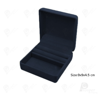 จัดเต็มกล่องกำมะหยี่ใส่เครื่องประดับชุดสีกรม มีทรงสี่เหลี่ยมและหัวใจ ใส่โชว์ชุดเครื่องประดับ ทองแท่ง จิวเวอรี่เซ็ตสินสอด