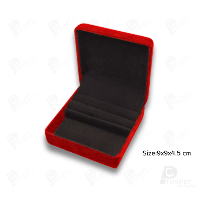 จัดเต็มกล่องใส่ชุดเครื่องประดับกำมะหยี่สีแดง/ดำ มีทรงสี่เหลี่ยมและหัวใจ ใส่โชว์เครื่องประดับได้ครบ