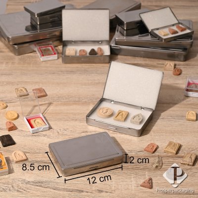 กล่องสแตนเลส กล่องเก็บของ กล่องเก็บพระเครื่อง สามารถใช่เก็บของได้หลากหลายตามต้องการ แข็งแรงใช่ได้นาน ภายในมีฟองน้ำ 2แผ่น