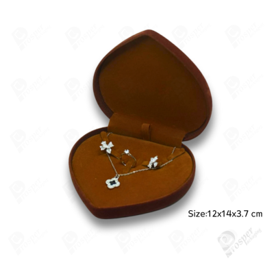 จัดเต็มกล่องกำมะหยี่ใส่เครื่องประดับสีน้ำตาล มีทรงสี่เหลี่ยมและหัวใจ จัดเก็บเครื่องประดับ ทองแท่ง จิวเวอรี่เซ็ตสินสอด