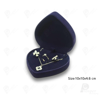 จัดเต็มกล่องกำมะหยี่ใส่เครื่องประดับชุดสีกรม มีทรงสี่เหลี่ยมและหัวใจ ใส่โชว์ชุดเครื่องประดับ ทองแท่ง จิวเวอรี่เซ็ตสินสอด