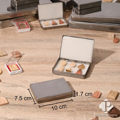 กล่องสแตนเลส กล่องเก็บของ กล่องเก็บพระเครื่อง สามารถใช่เก็บของได้หลากหลายตามต้องการ แข็งแรงใช่ได้นาน ภายในมีฟองน้ำ 2แผ่น