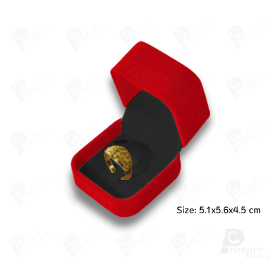 จัดเต็มกล่องใส่ชุดเครื่องประดับกำมะหยี่สีแดง/ดำ มีทรงสี่เหลี่ยมและหัวใจ ใส่โชว์เครื่องประดับได้ครบ