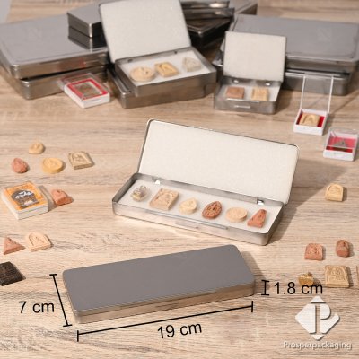 กล่องสแตนเลส กล่องเก็บของ กล่องเก็บพระเครื่อง สามารถใช่เก็บของได้หลากหลายตามต้องการ แข็งแรงใช่ได้นาน ภายในมีฟองน้ำ 2แผ่น