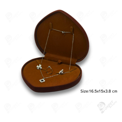 จัดเต็มกล่องกำมะหยี่ใส่เครื่องประดับสีน้ำตาล มีทรงสี่เหลี่ยมและหัวใจ จัดเก็บเครื่องประดับ ทองแท่ง จิวเวอรี่เซ็ตสินสอด