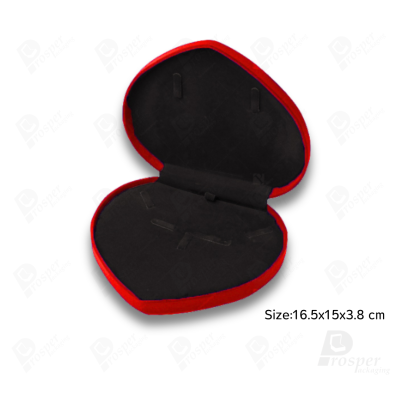 จัดเต็มกล่องใส่ชุดเครื่องประดับกำมะหยี่สีแดง/ดำ มีทรงสี่เหลี่ยมและหัวใจ ใส่โชว์เครื่องประดับได้ครบ