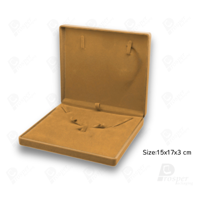 จัดเต็มกล่องกำมะหยี่ใส่เครื่องประดับชุดสีครีม แบบหัวใจและสี่เหลี่ยม ใส่โชว์ชุดเครื่องประดับ ทองแท่ง จิวเวอรี่เซ็ตสินสอด