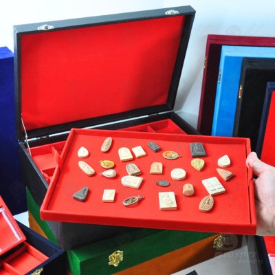 กล่องใส่พระ เครื่องประดับ เหรียญ ช่องใหญ่+แถมฟรี 1 ชั้นเป็นถาดเรียบใส่ในกล่องรวมกันได้ ขนาดช่องใหญ่ ไม้กั้นเอาออกได้