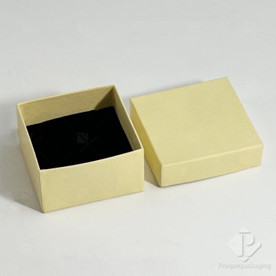 กล่องของขวัญใส่เครื่องประดับ กล่องพรีเมี่ยม กล่องใส่เครื่องประดับ สินค้าพร้อมส่ง วัสดุเป็นกระดาษ