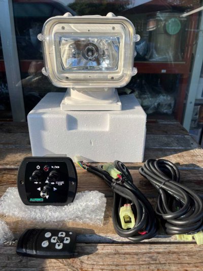 MODEL 970 XENON (HID) LAMP SEARCHLIGHT MODEL 970 XENON (HID) LAMP SEARCHLIGHT