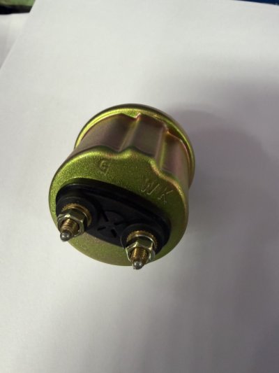 Original KUS KE21100 Mechanical Oil Pressure Sensor 6-24V 0-10bar 10-184Ω NPT1/8