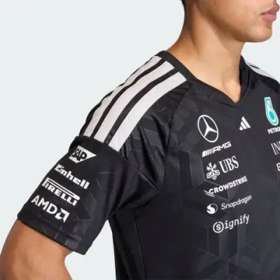 Mercedes - AMG Petronas Formula One 2026 Men's Team Jersey T-Shirt -Black