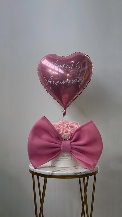 Pink Bow Jumbo With English Pink Roses Box