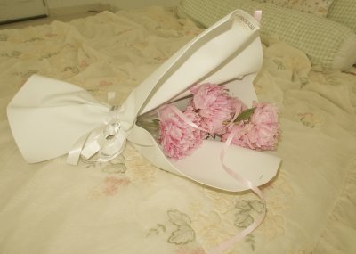 Bowtied Peonies Foam Wrapping 5-Stems