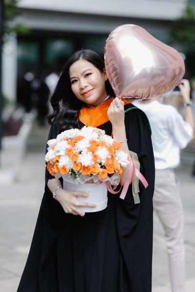 Orange White Roses and Gypso Box L