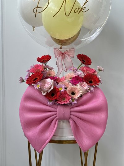 Bow Jumbo Pink Red Gerbera Daisies