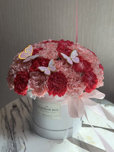 Carnation Box S