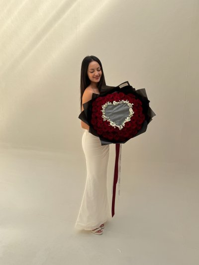 Valentines Day 50 Roses Burning Bouquet