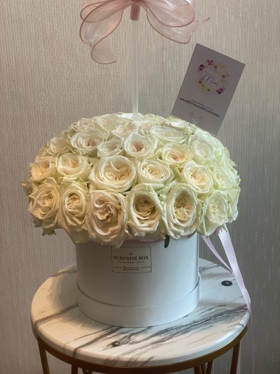 English White Roses Box XL
