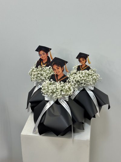 Mini Grad Princess Gypso Bouquet