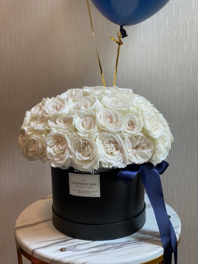 English White Roses Box XL