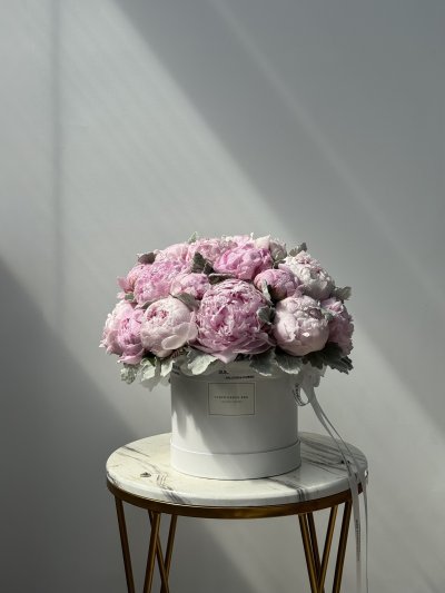 Pink Peonies Box 30 Stems