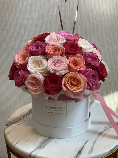 Rose Garden Box 50 Roses