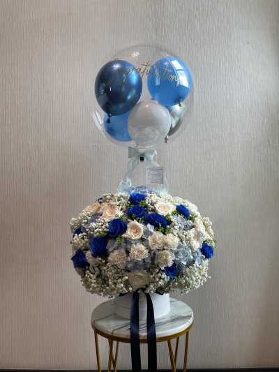 Winter Sky Blue Cloud Box XXL [Artificial Blue Rose]
