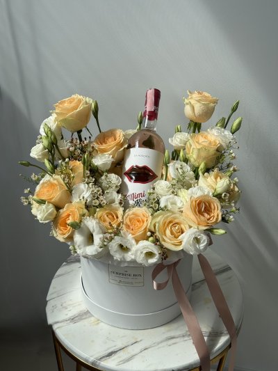 Cantaloupe and White Laisanthus Box ( Not Inc Alcohol)