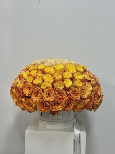 100 Roses Sunset Ombre Box