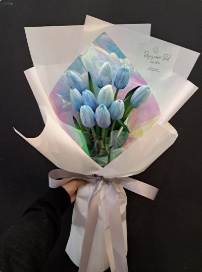 10 Blue Tulips