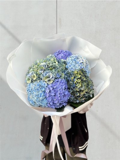 Shades of Blue Hydrangea Bouquet XL