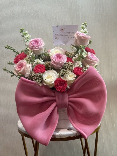 Bow Jumbo Sweet Rosé Garden Box
