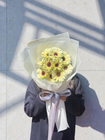 10 Stems Mini Gerbera Bouquet