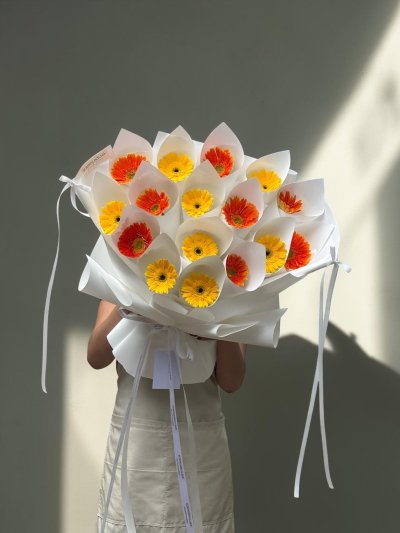 Gerbera Daisies Bloom Bunch