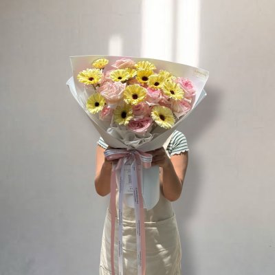 20 Roses Gerbera Bouquet