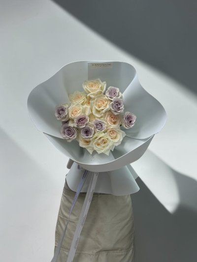 Purple White English Roses Bouquet - S