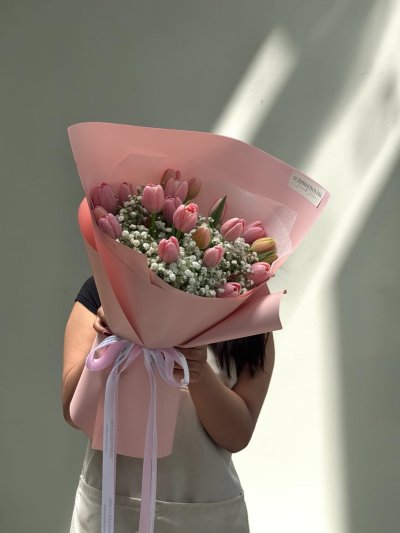 20 Stems Pink Tulips Pink Wrapping
