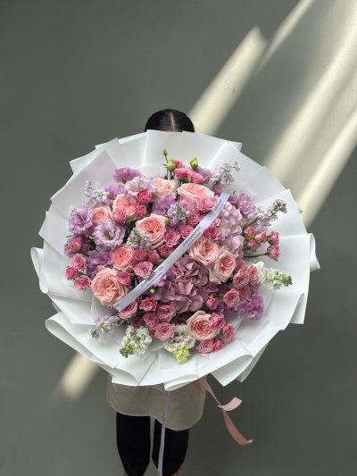 Luxury Rose & Lilac Bouquet