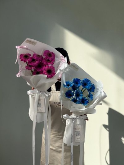 Mini Gerbera Daisies Cute Bouquet