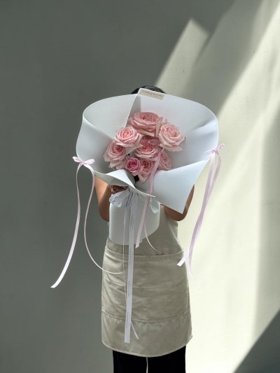 10 English Roses Cute Bowtied - S