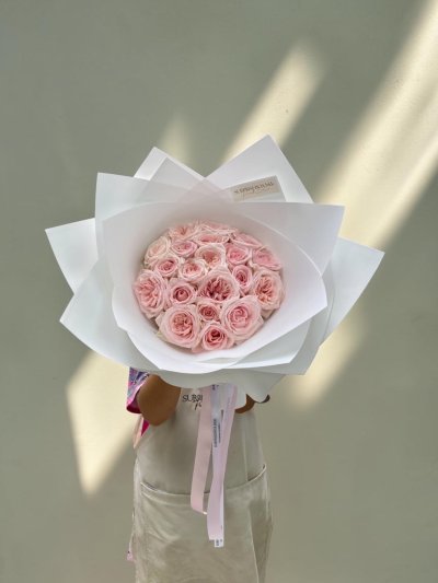20 Stems Pink English Roses Bouquet
